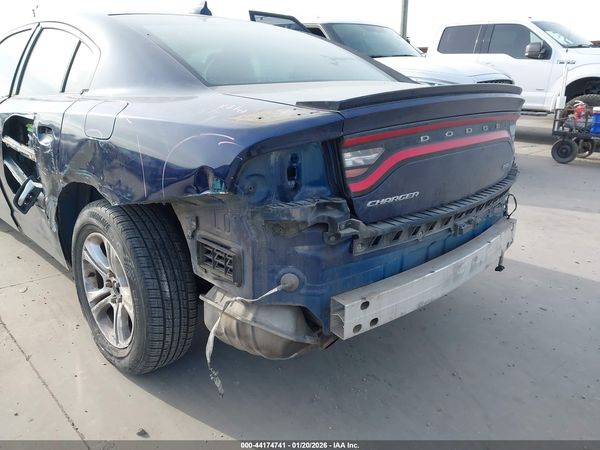 2015 DODGE CHARGER SXT