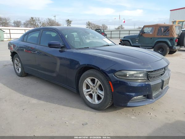 2015 DODGE CHARGER SXT