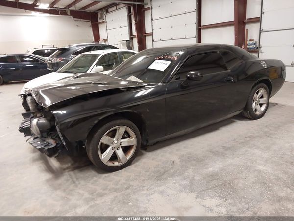 2013 DODGE CHALLENGER SXT