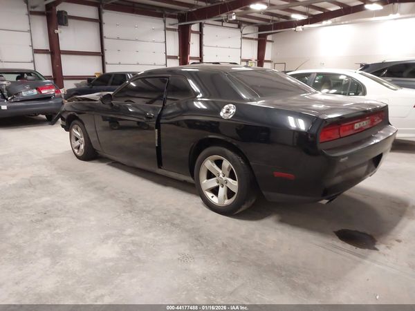 2013 DODGE CHALLENGER SXT