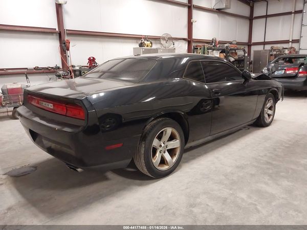 2013 DODGE CHALLENGER SXT