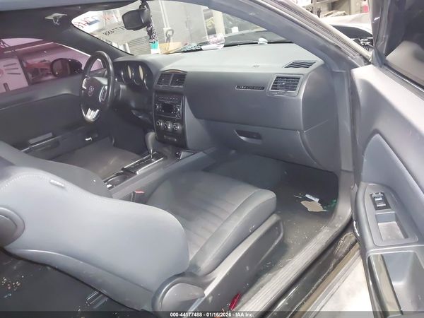 2013 DODGE CHALLENGER SXT