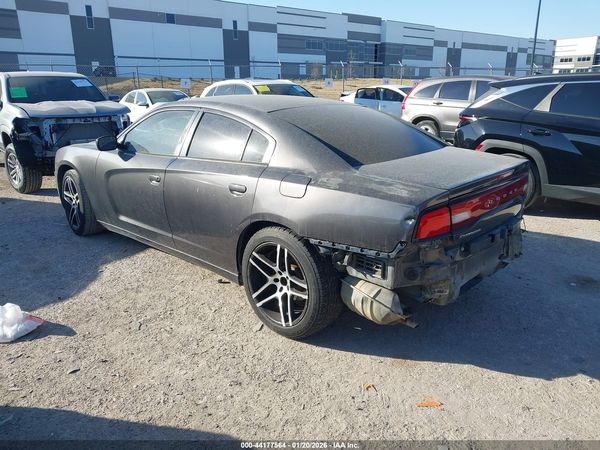 2013 DODGE CHARGER SE