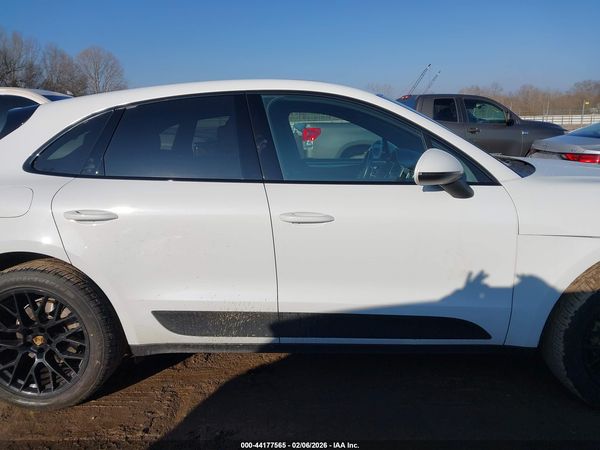 2018 PORSCHE MACAN S