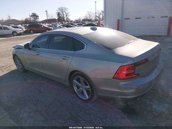 2018 VOLVO S90 T5 MOMENTUM