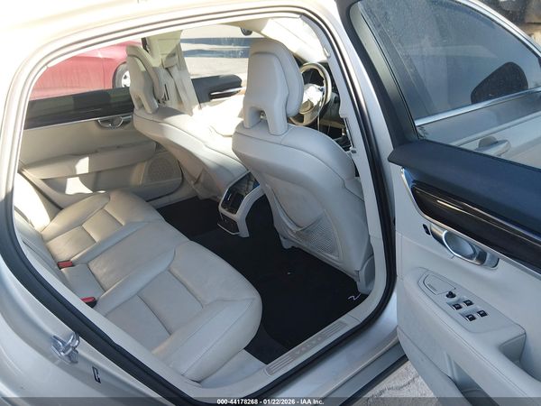 2018 VOLVO S90 T5 MOMENTUM