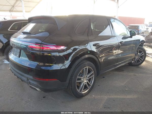 2019 PORSCHE CAYENNE