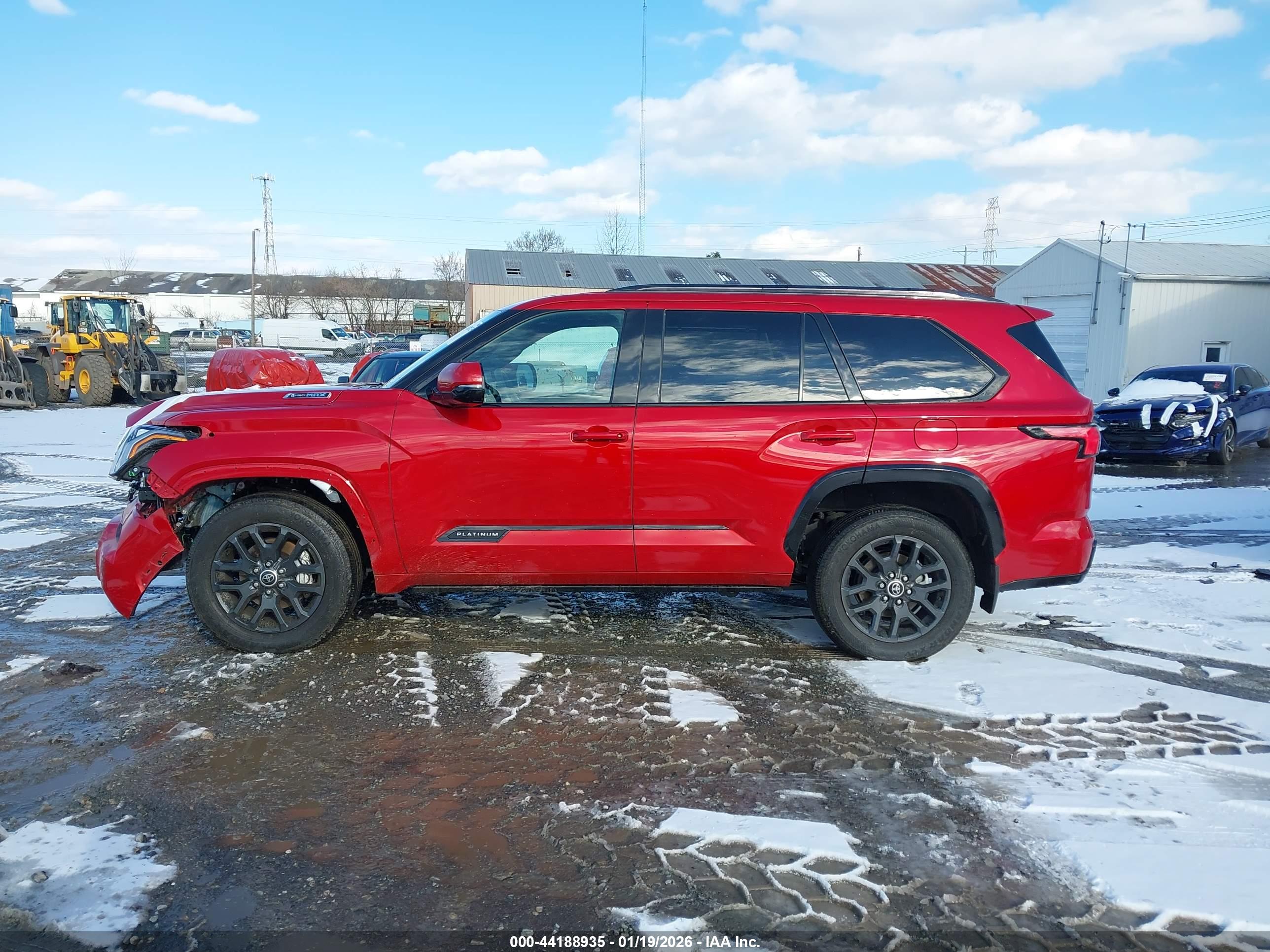 2023 TOYOTA SEQUOIA PLATINUM