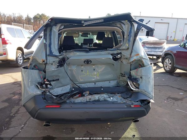 2019 TOYOTA RAV4 XLE