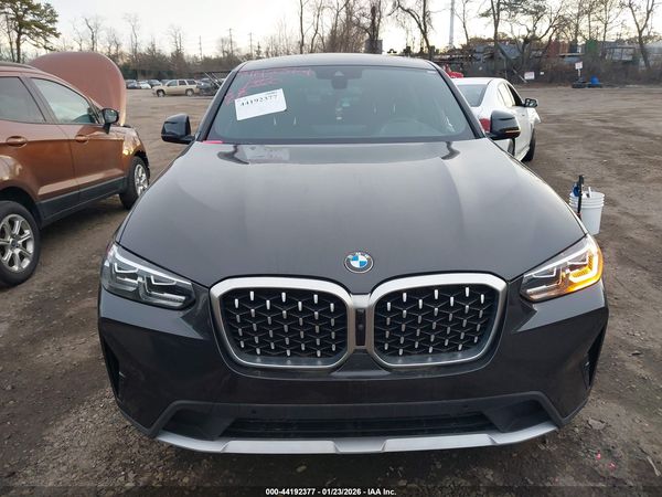 2023 BMW X4 XDRIVE30I