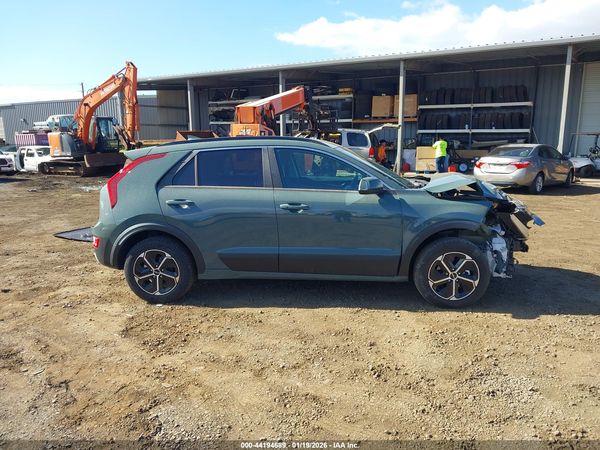2024 KIA NIRO EX