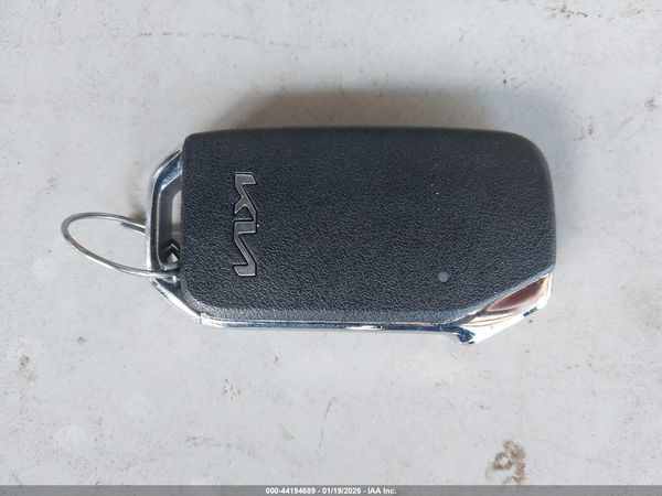 2024 KIA NIRO EX