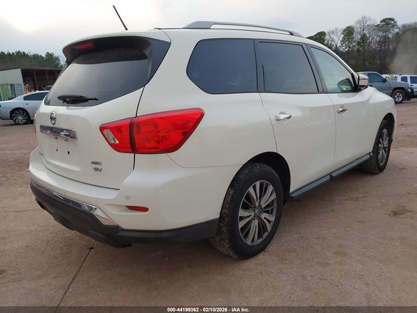 2018 NISSAN PATHFINDER SV — I4