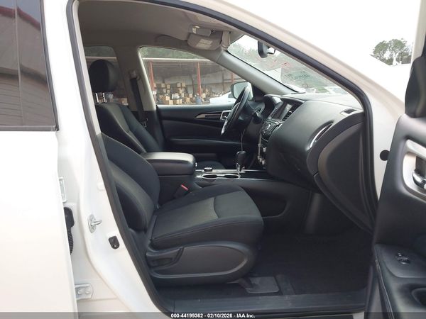 2018 NISSAN PATHFINDER SV — I5