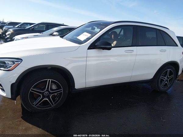 2022 MERCEDES-BENZ GLC 300 4MATIC SUV