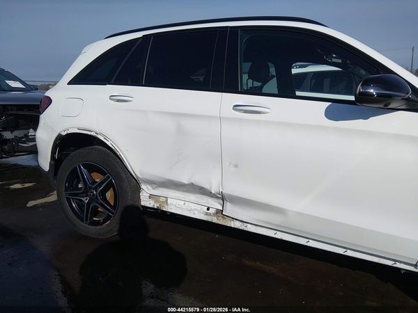 2022 MERCEDES-BENZ GLC 300 4MATIC SUV
