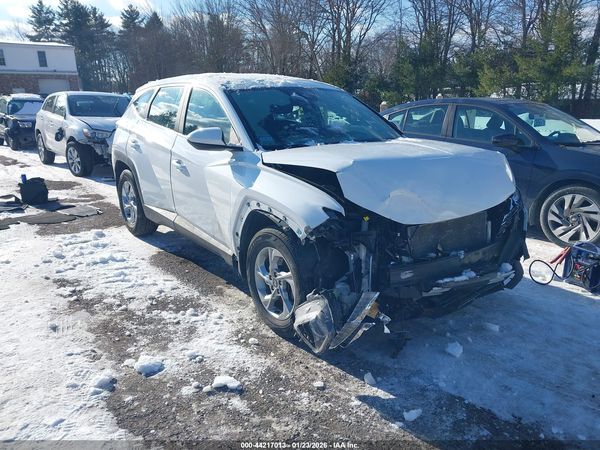 2022 HYUNDAI TUCSON SE