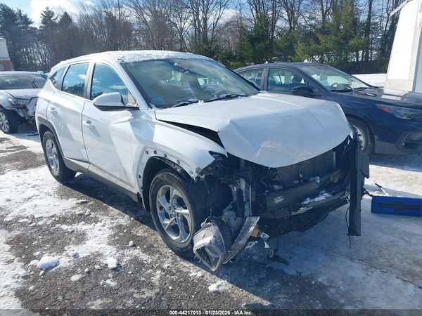 2022 HYUNDAI TUCSON SE