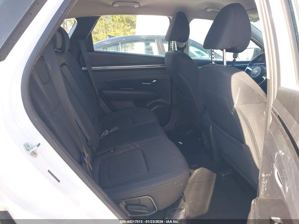 2022 HYUNDAI TUCSON SE