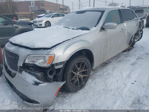 2012 CHRYSLER 300 TOURING — I2