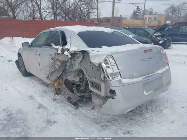 2012 CHRYSLER 300 TOURING — I3