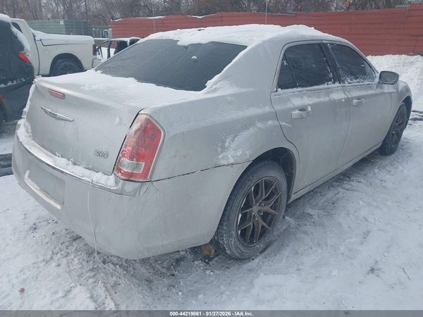 2012 CHRYSLER 300 TOURING — I4