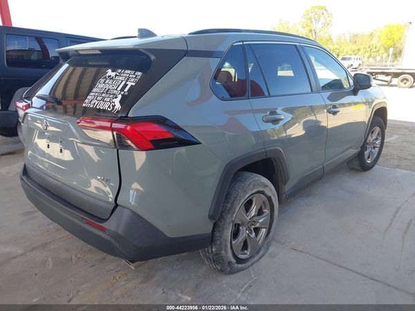 2022 TOYOTA RAV4 XLE