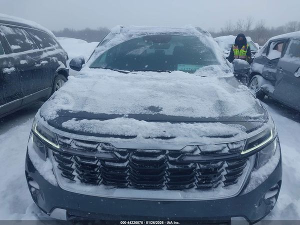 2024 KIA SELTOS EX