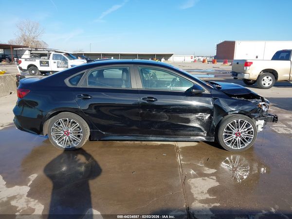 2022 KIA FORTE GT