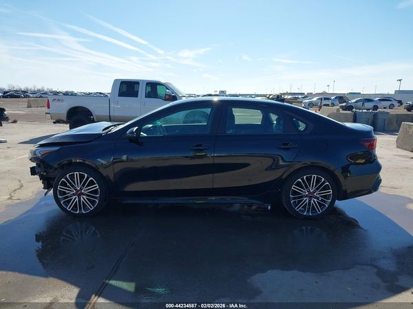 2022 KIA FORTE GT