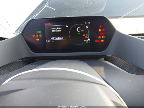 2025 TOYOTA BZ4X XLE — I7