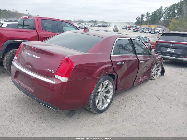 2020 CHRYSLER 300 300C Luxury, 300C — I4