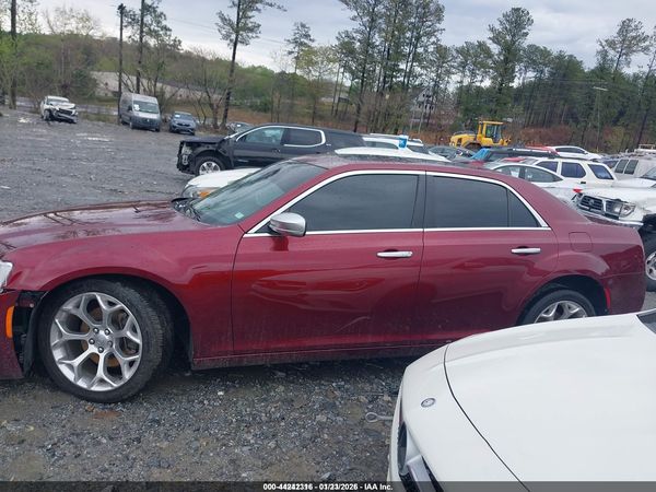 2020 CHRYSLER 300 300C Luxury, 300C — I117