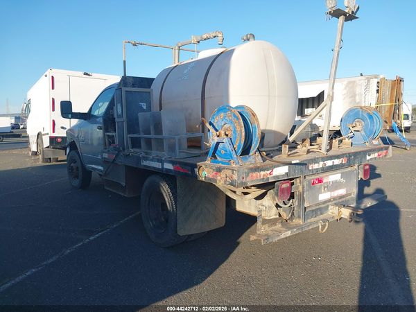 2016 RAM 3500 CHASSIS TRADESMAN/SLT