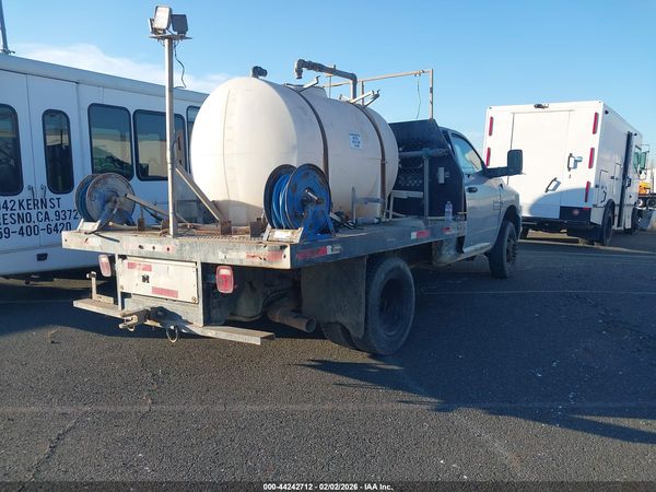 2016 RAM 3500 CHASSIS TRADESMAN/SLT