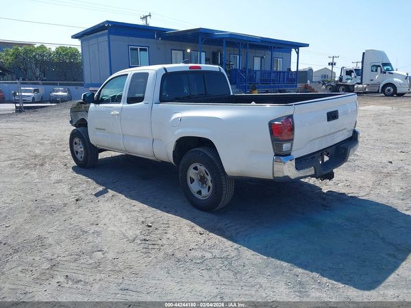 2018 TOYOTA TACOMA SR5