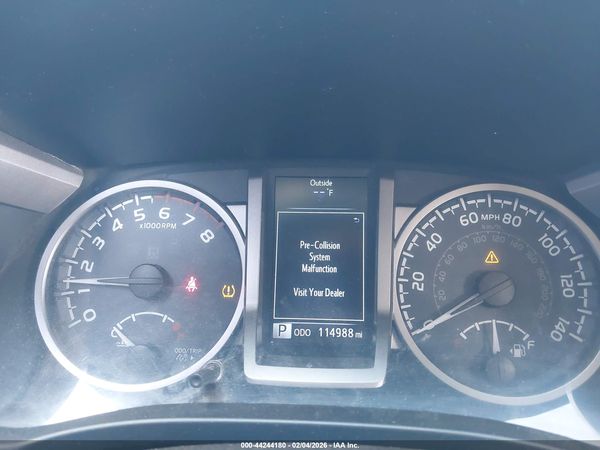2018 TOYOTA TACOMA SR5
