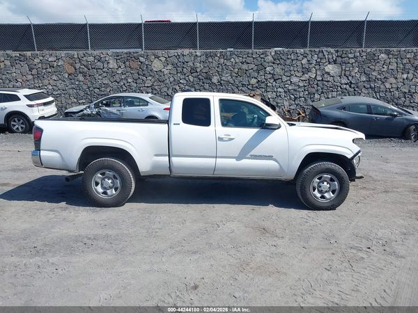 2018 TOYOTA TACOMA SR5