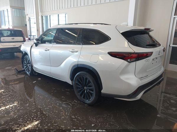 2024 TOYOTA HIGHLANDER XSE