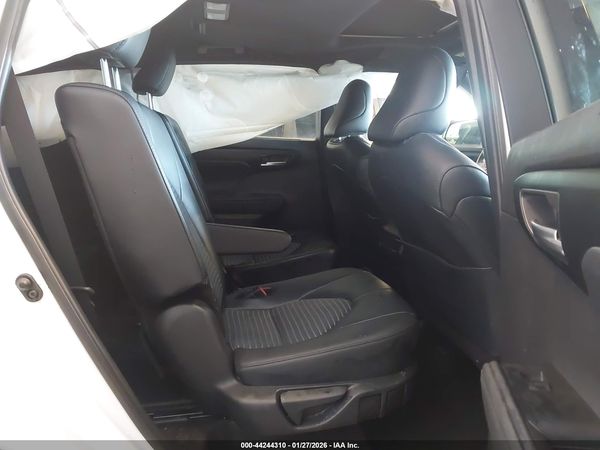 2024 TOYOTA HIGHLANDER XSE