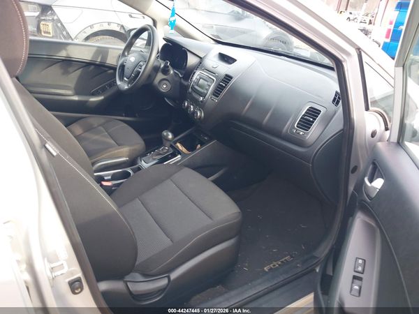 2017 KIA FORTE LX