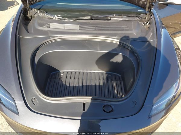 2026 TESLA MODEL 3