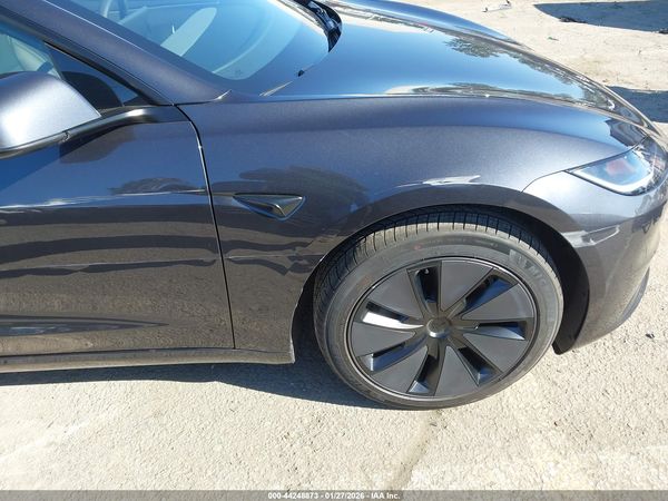 2026 TESLA MODEL 3