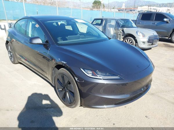 2026 TESLA MODEL 3