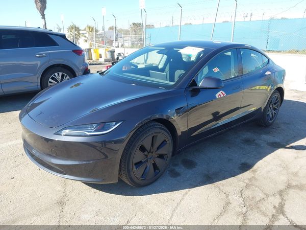 2026 TESLA MODEL 3