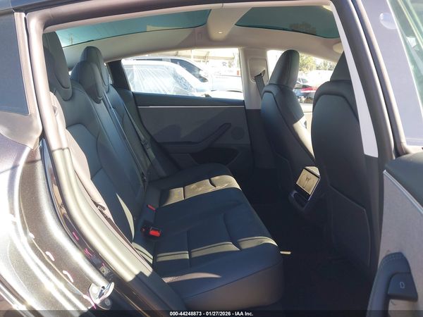 2026 TESLA MODEL 3