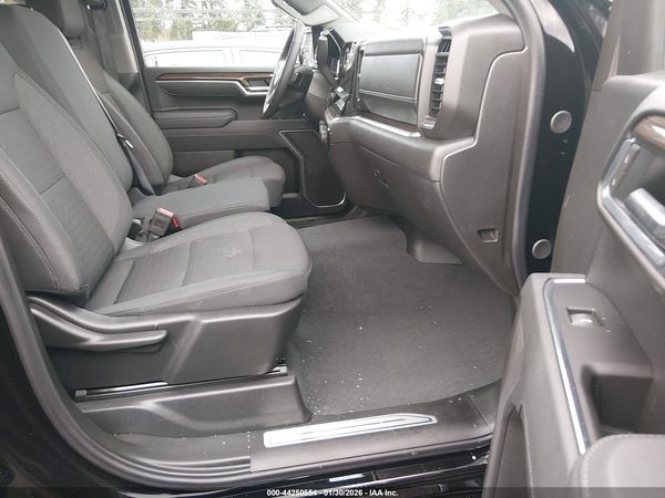 2025 CHEVROLET SILVERADO 1500 4WD  STANDARD BED LT — I5