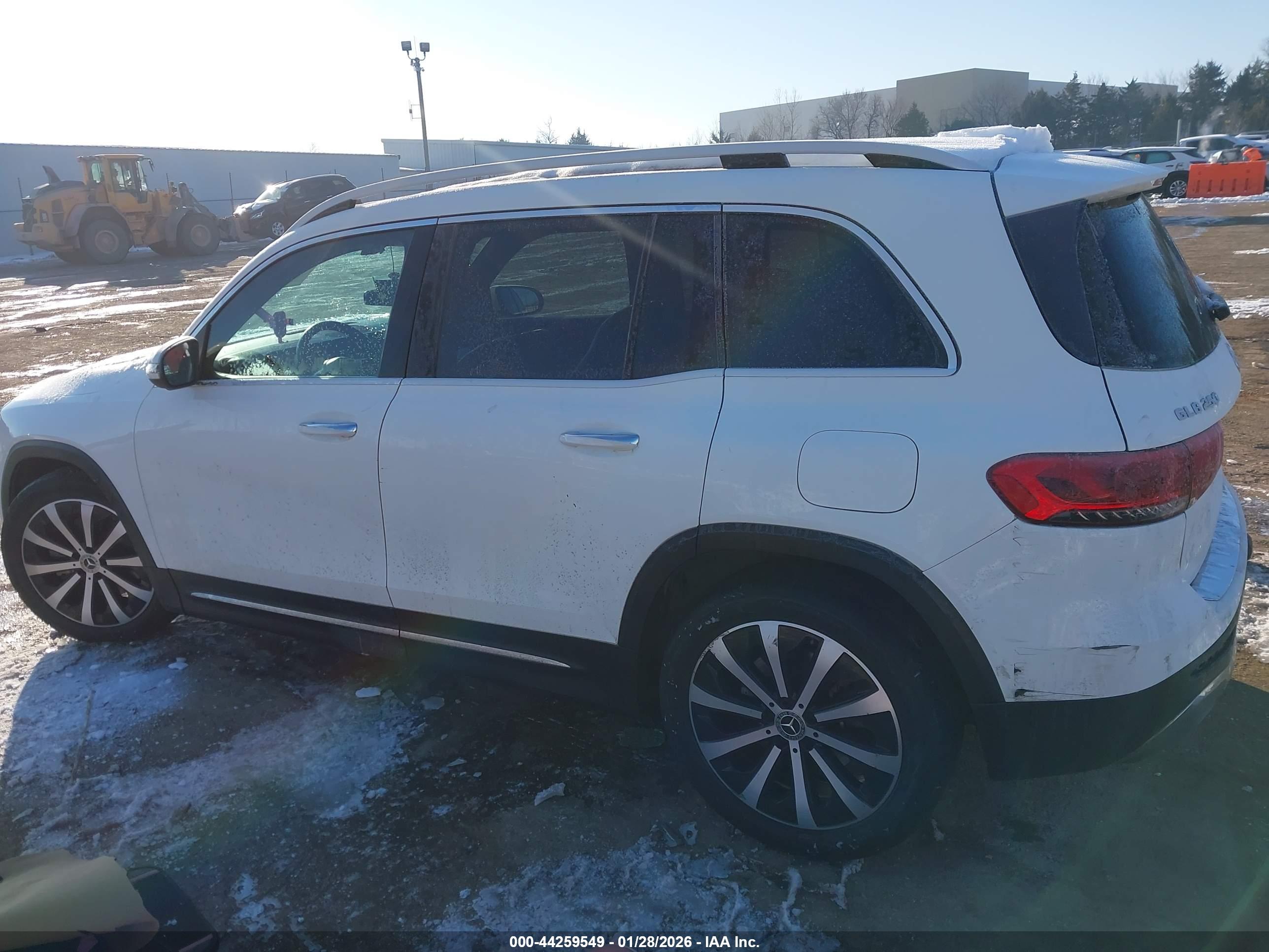2021 MERCEDES-BENZ GLB 250 4MATIC