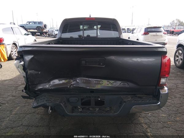 2018 TOYOTA TACOMA SR5