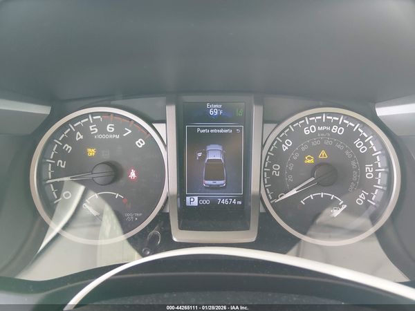 2018 TOYOTA TACOMA SR5